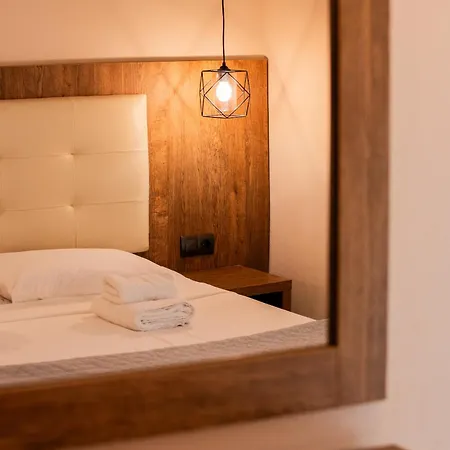 Elysium - Majken Apartamento Olympiakí Aktí