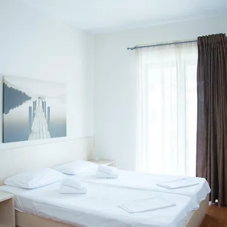 Elysium - Majken * Olympiakí Aktí